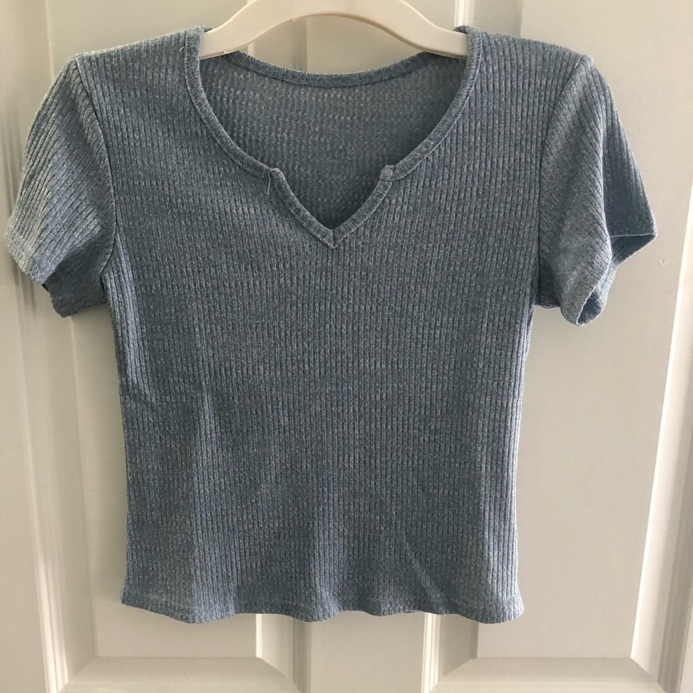 blue crop top